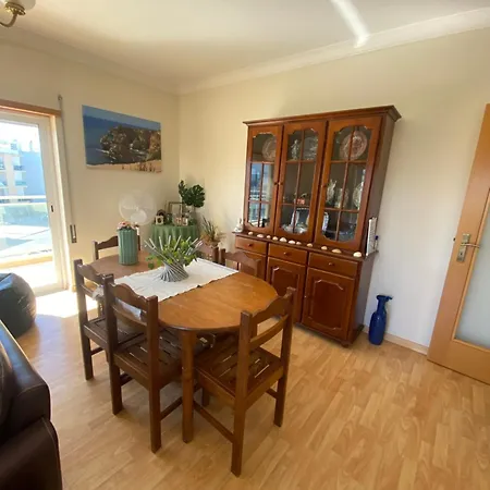 Apartment Two Bedroom With Pool *