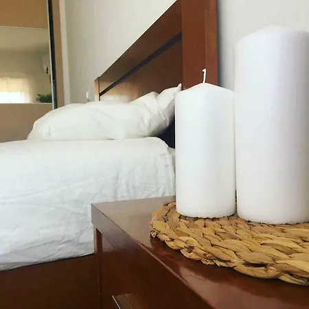 Apartamento T1 Com Piscina شقة