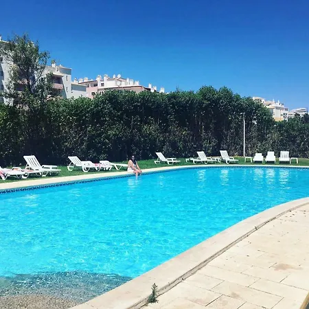 Apartamento T1 Com Piscina بورتيماو